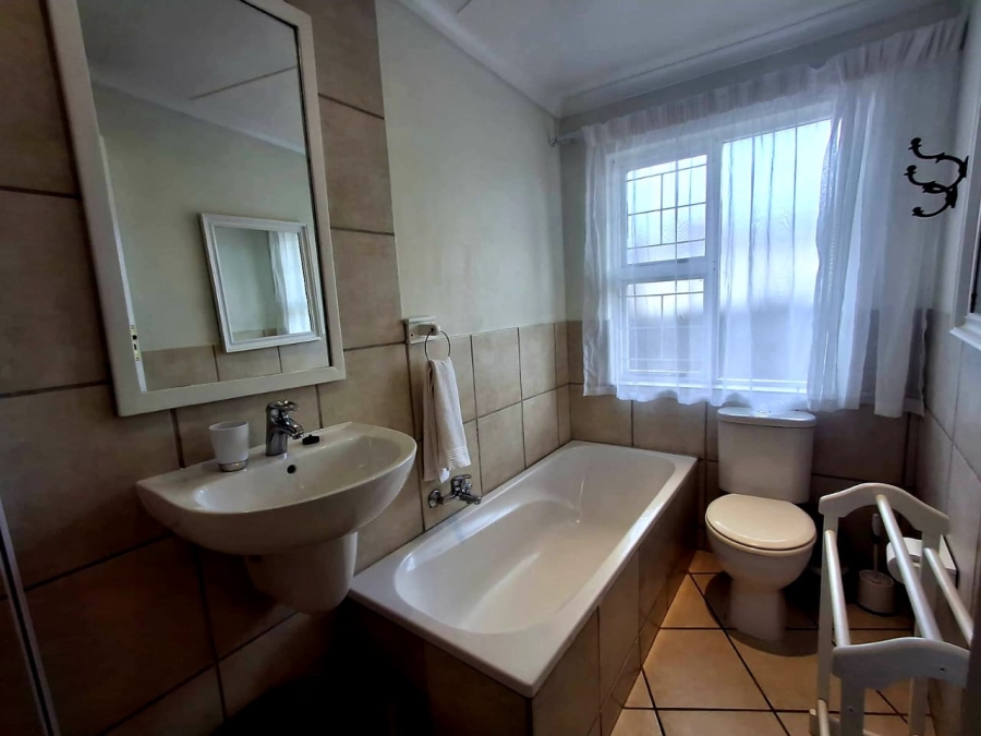 7 Bedroom Property for Sale in Baysville Eastern Cape